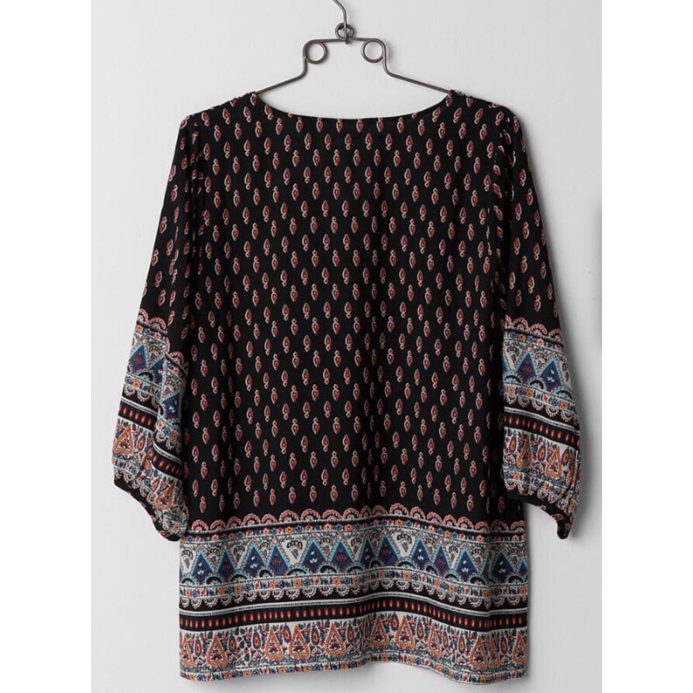BKE Boho Rhinestone Tunic Top - Picture 4 of 16